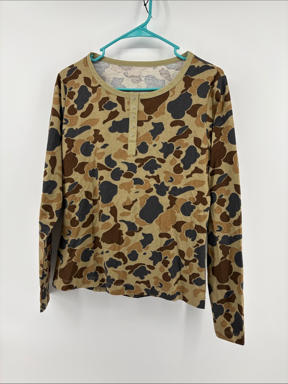 L.L. Bean Brown and Tan Camo Henley Long Sleeve Top